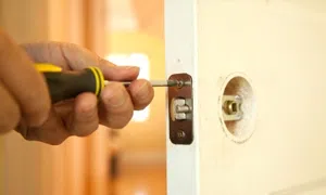 Lock Safe Services Sarasota, FL 941-677-7277 Lock Safe Services Sarasota, FL 941-677-7277 - 24-hour-emergency-locksmith